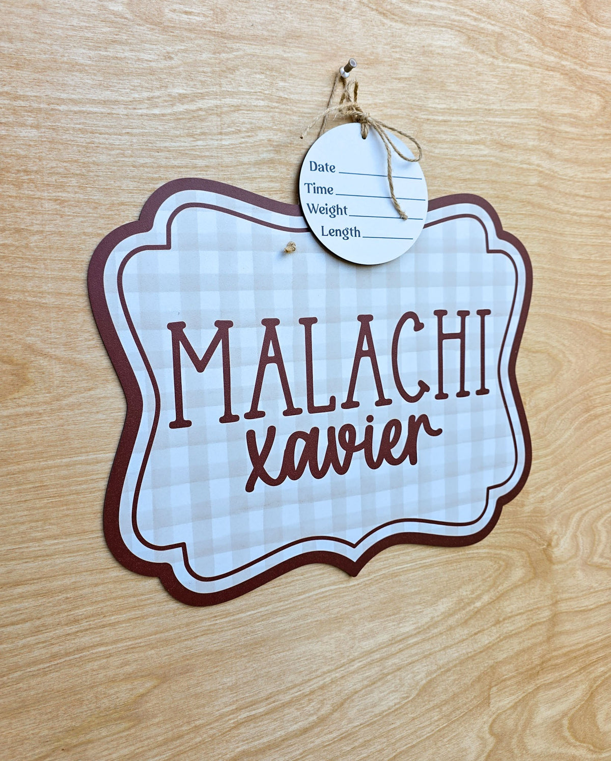Decorative scalloped plaque edge on custom gingham hospital door hanger
