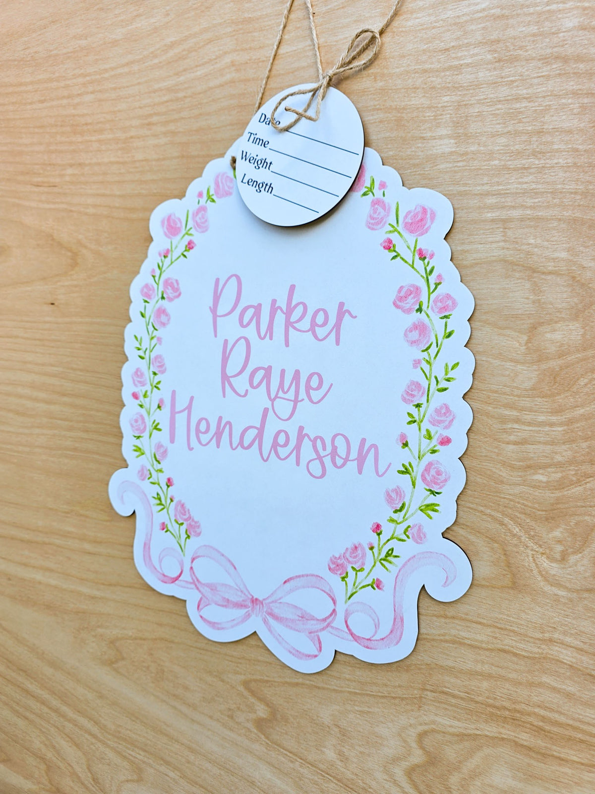 Detachable baby birth stat round for recording date, time, weight, and length